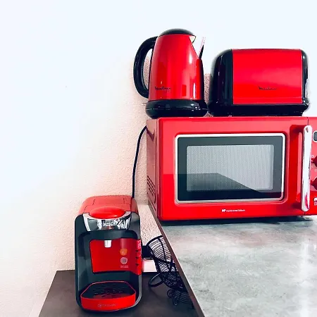 Le Red Escape A 15min Du Centre Avec Parking Prive Gratuit Apartment